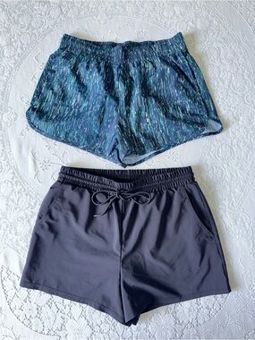 Athletic works Time & True lined shorts Pack of 2 size medium 10-12 women’s